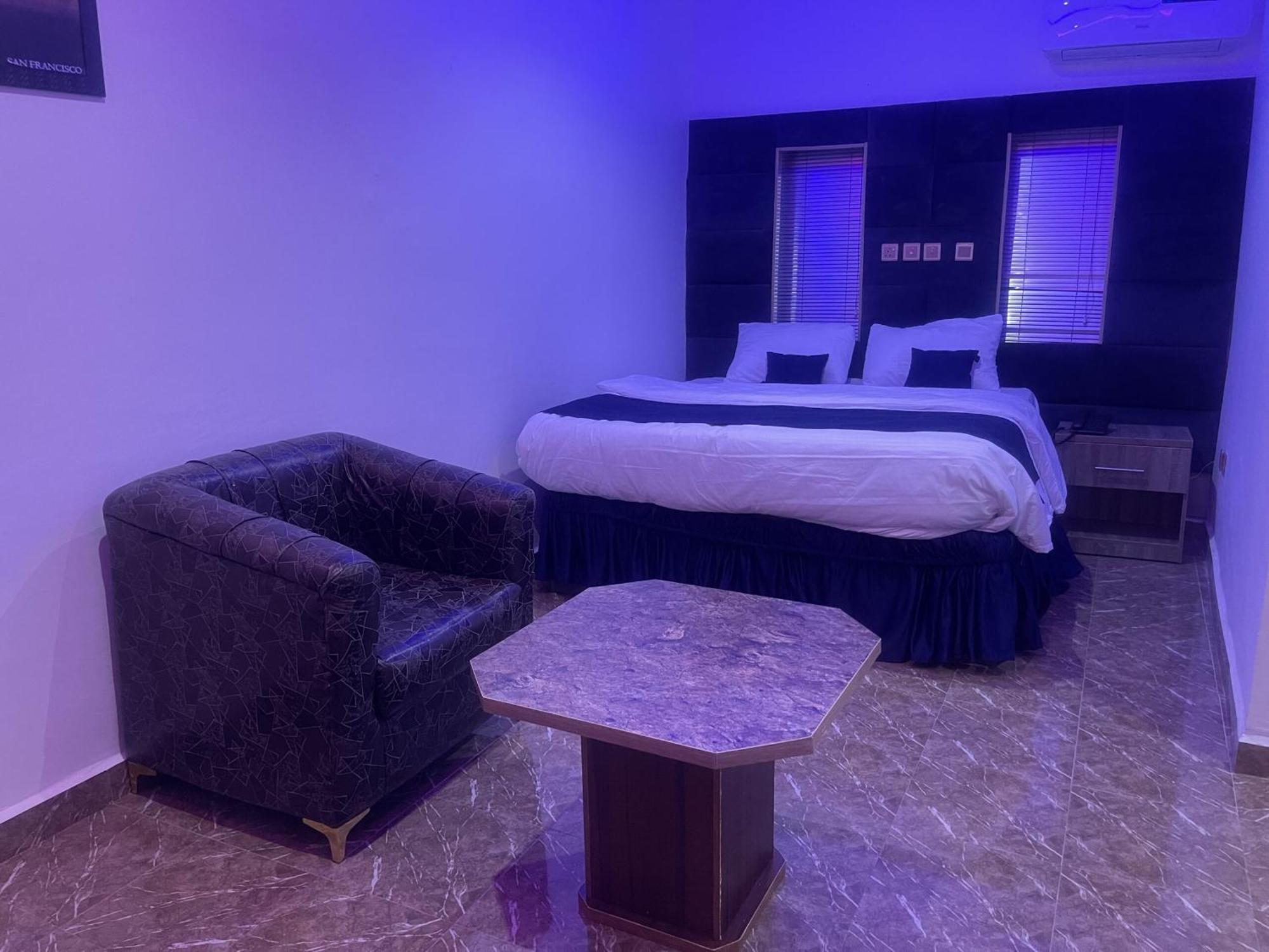 Murphy'S Mansion Resort Umuahia Zewnętrze zdjęcie